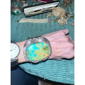 VINTAGE 70's 80's HUGE HEAVY SIGNED NAVAJO CARVED STERLING TURQUOISE CUFF UNISEX